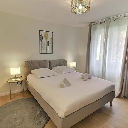 Rénové Près Du Centre De Avec Balcon, 2 Et Wi-fi Inclus - Fr-1-722-7 Colmar