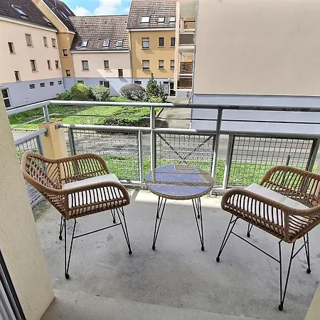 Renove Pres Du Centre De Avec Balcon, 2 Et Wi-fi Inclus - Fr-1-722-7 Apartmán Colmar