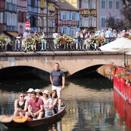 Rénové Près Du Centre De Avec Balcon, 2 Et Wi-fi Inclus - Fr-1-722-7 Appartement